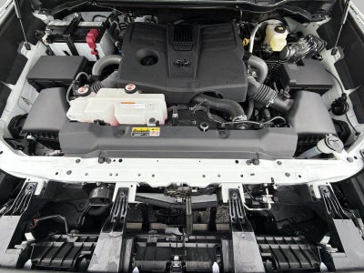 2025 Toyota Tundra 4WD SR5 CrewMax 5.5' Bed