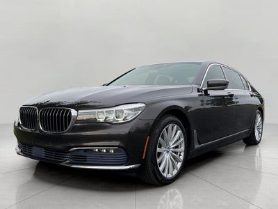 2017 BMW 7 Series 740i xDrive Sedan