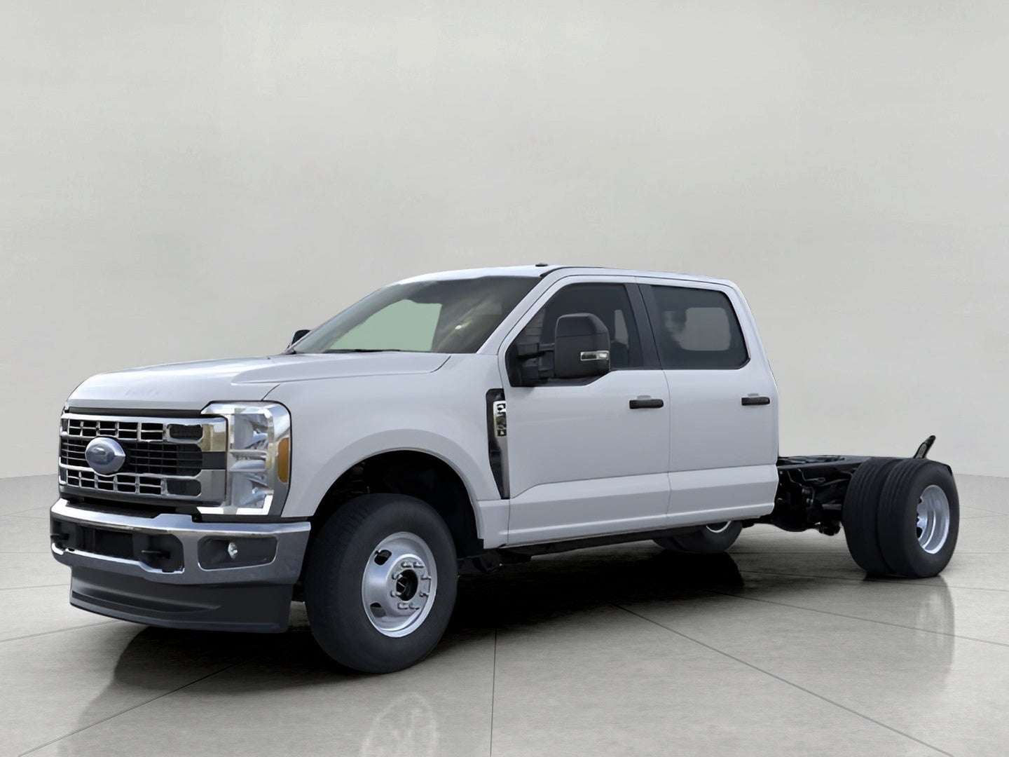 2026 Ford F-350 Super Duty Chassis Cab