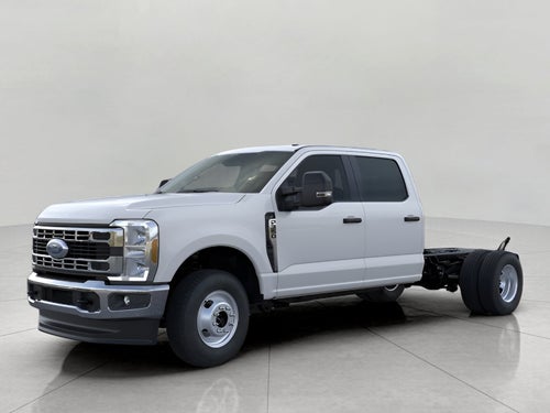 2026 Ford Super Duty F-350 DRW XL 4WD Crew Cab 179 WB 60 CA