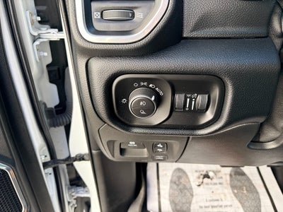 2022 RAM 1500 Laramie 4x4 Crew Cab 5'7 Box