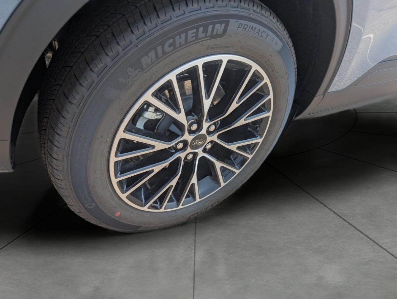 2025 Ford Escape PHEV FWD