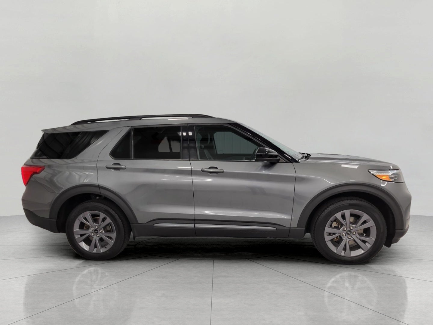 2023 Ford Explorer XLT 4WD