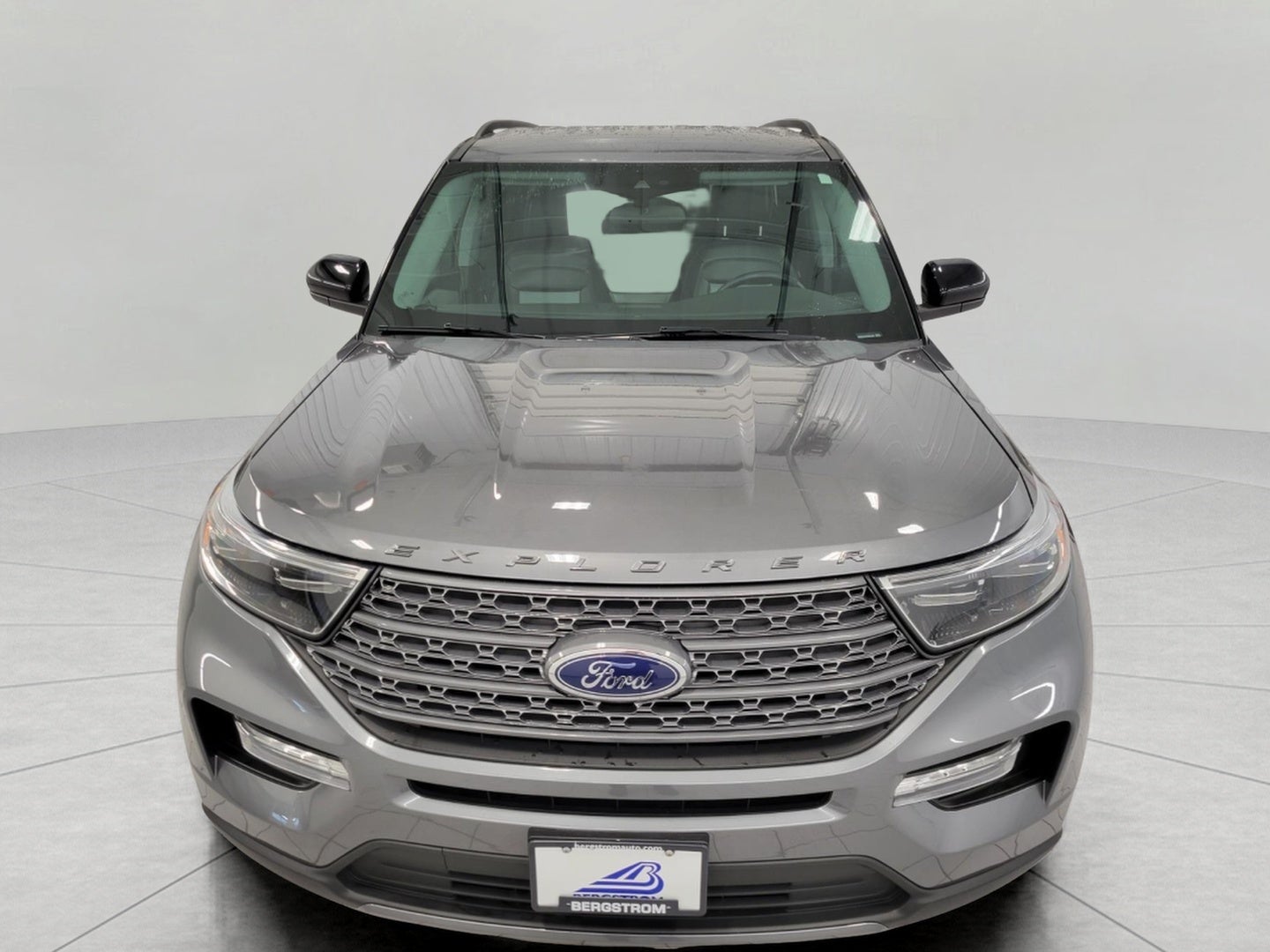 2023 Ford Explorer XLT 4WD