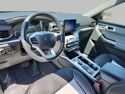 2023 Ford Explorer XLT 4WD