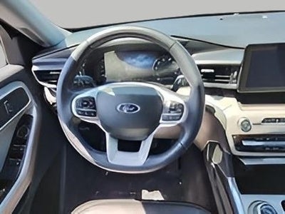 2023 Ford Explorer XLT 4WD