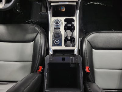 2023 Ford Explorer XLT 4WD