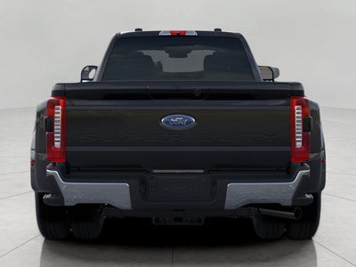 2026 Ford Super Duty F-350 DRW LARIAT 4WD Crew Cab 8' Box