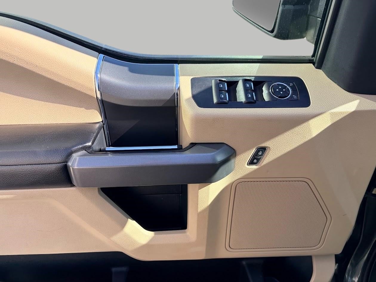 2015 Ford F-150 4WD SuperCab 145 XLT