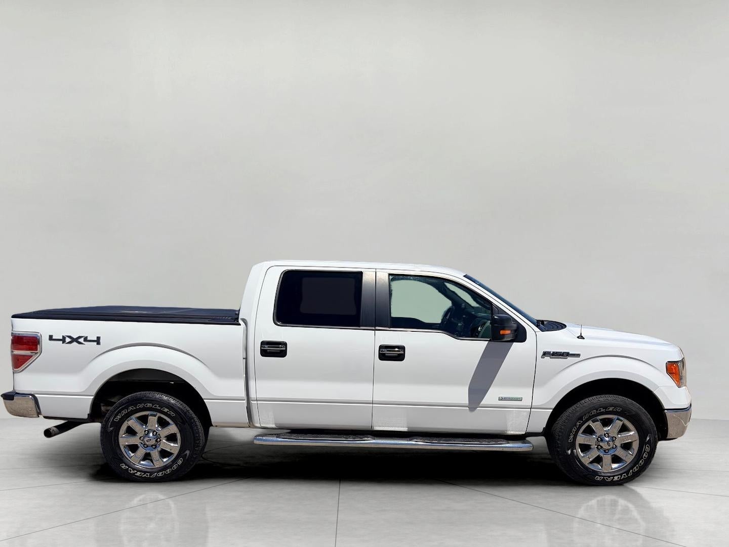 2014 Ford F-150 4WD SuperCrew 145 XLT