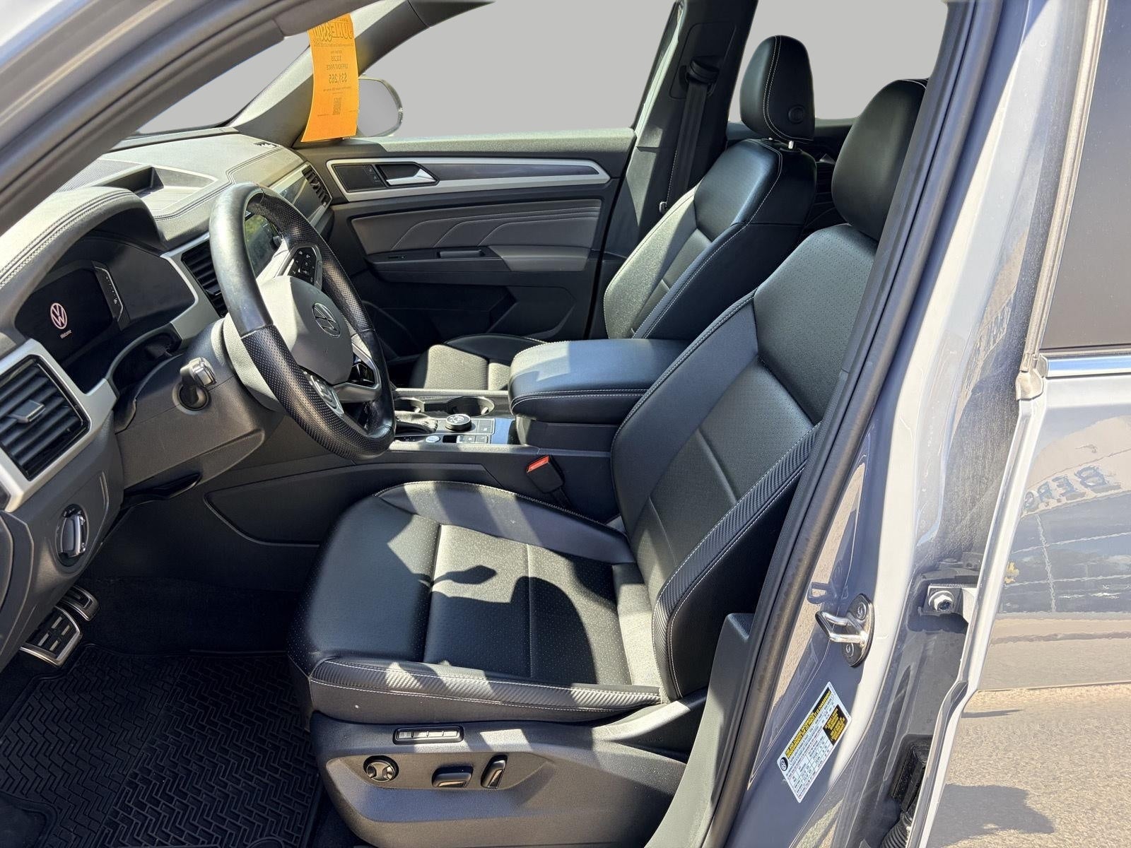 2022 Volkswagen Atlas Cross Sport 2.0T SEL R-Line 4MOTION