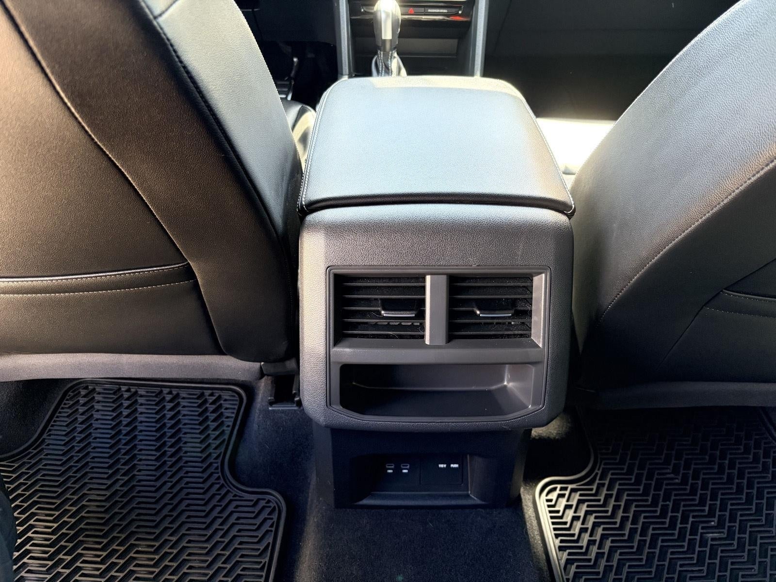 2022 Volkswagen Atlas Cross Sport 2.0T SEL R-Line 4MOTION