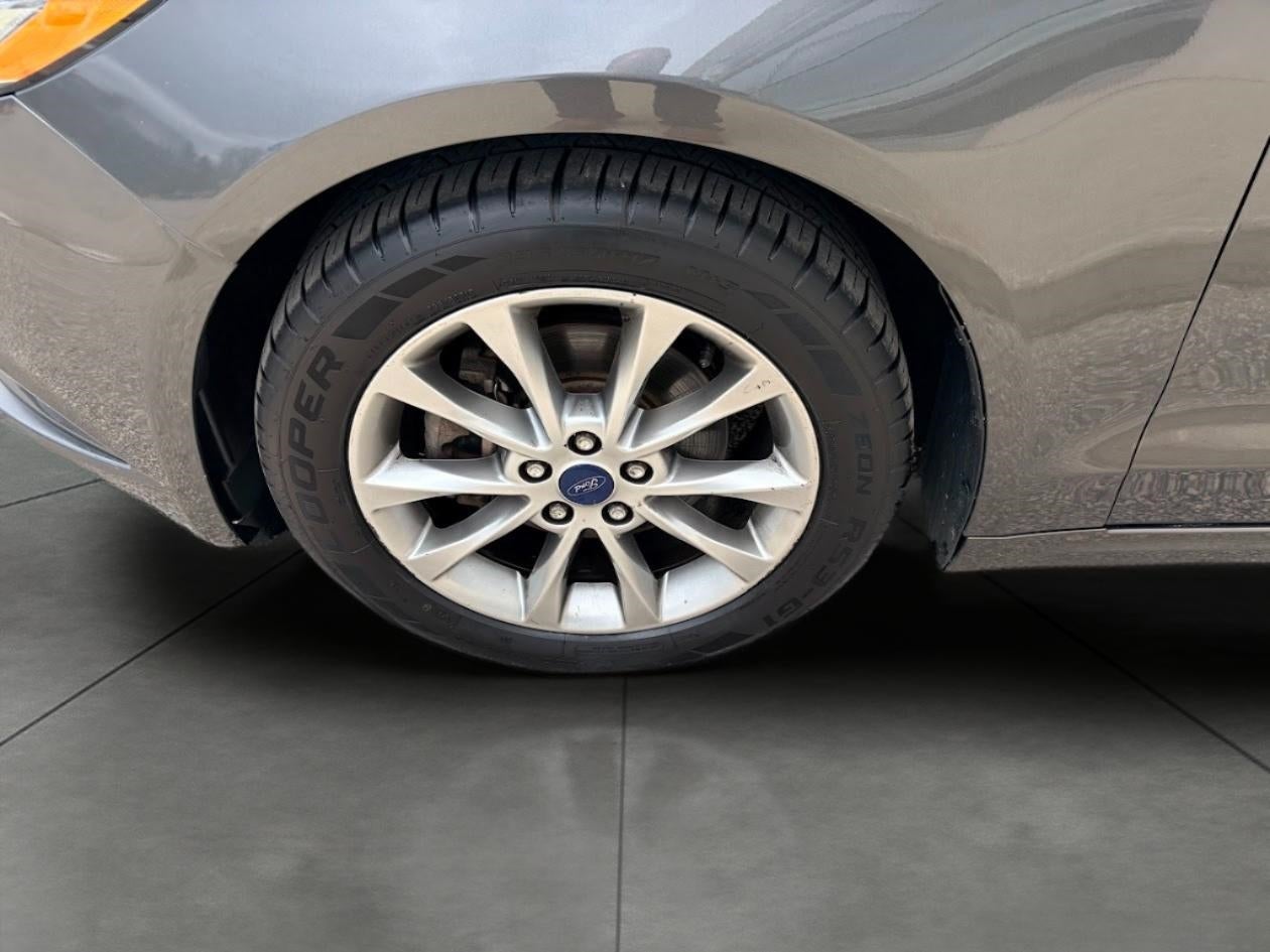 2017 Ford Fusion SE FWD