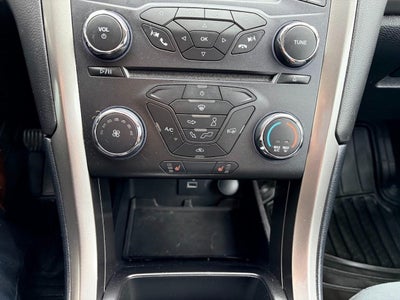 2017 Ford Fusion SE FWD