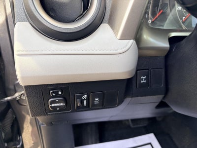 2015 Toyota RAV4 AWD 4dr LE