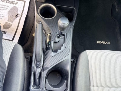2015 Toyota RAV4 AWD 4dr LE