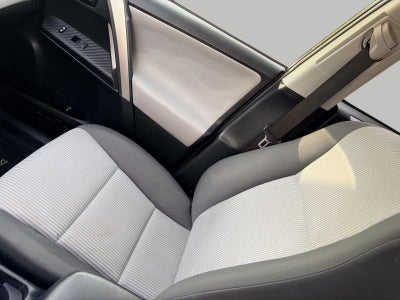 2015 Toyota RAV4 AWD 4dr LE