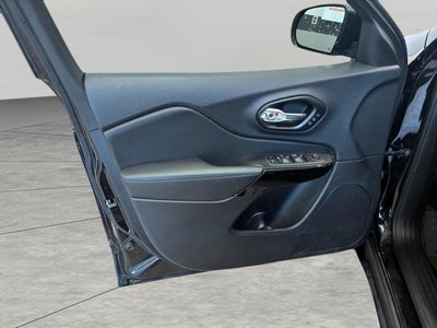 2023 Jeep Cherokee Altitude Lux 4x4