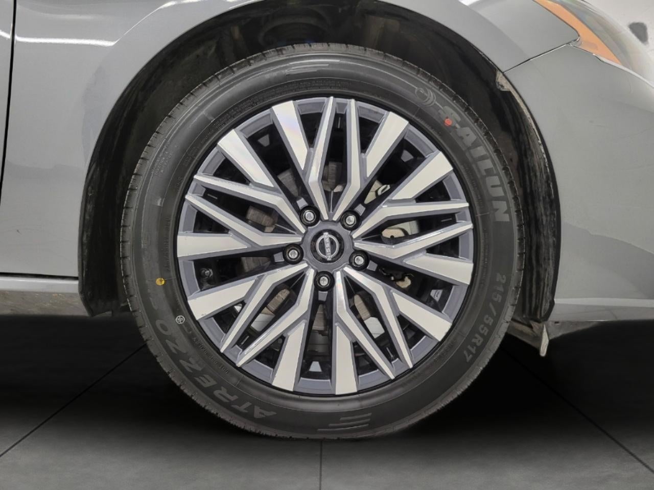 2025 Nissan Altima SV FWD