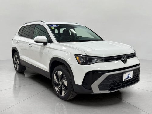 2025 Volkswagen Taos SE 4MOTION