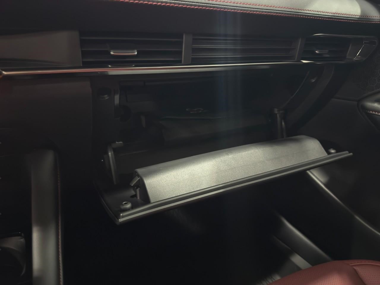 2026 Mazda Mazda3 Hatchback 2.5 S Carbon Edition AWD