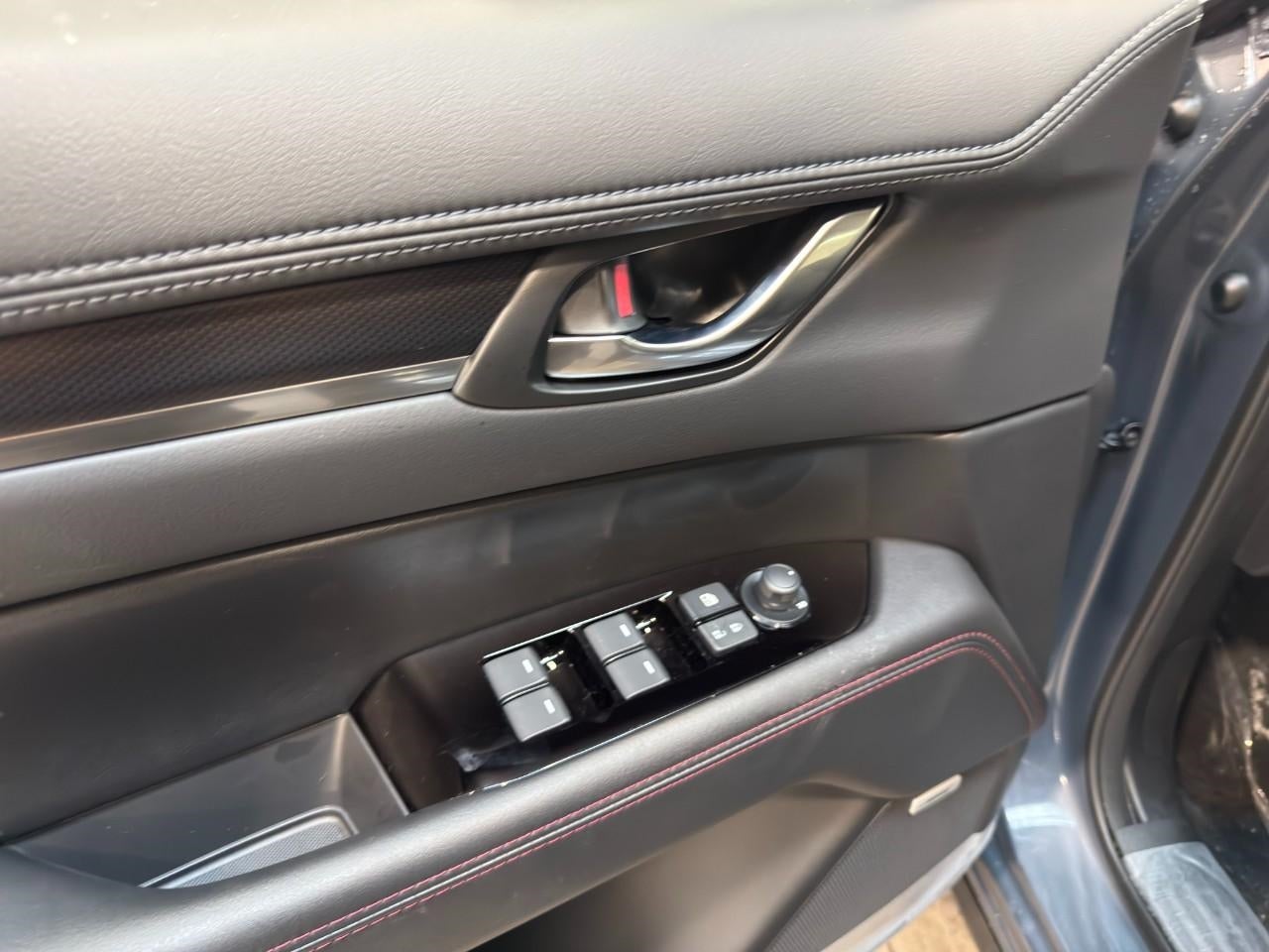 2025 Mazda Mazda CX-5 2.5 S Carbon Edition AWD