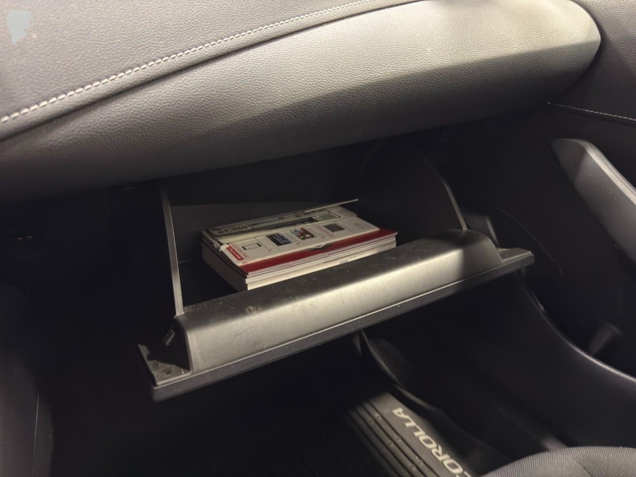 2022 Toyota Corolla Hatchback SE Manual