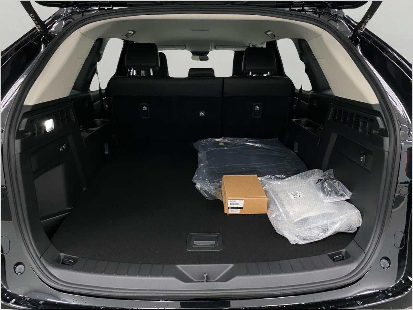 2026 Mazda Mazda CX-70 Plug-In Hybrid SC Plus AWD