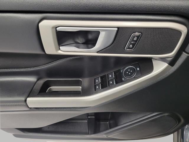 2023 Ford Explorer XLT 4WD