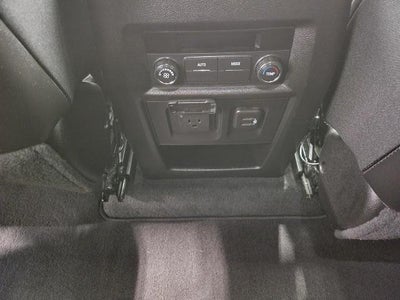 2023 Chevrolet Traverse AWD 4dr LT Leather