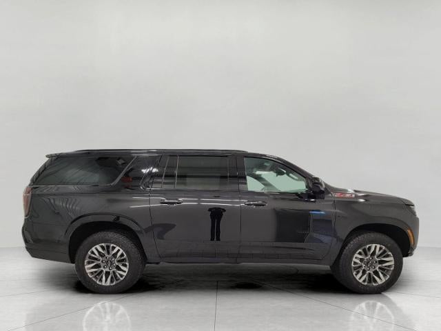 2025 Chevrolet Suburban 4WD 4dr Z71