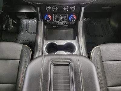 2023 Chevrolet Suburban 4WD 4dr Premier