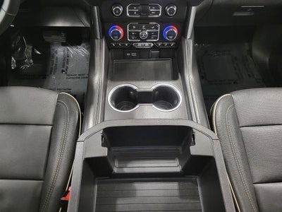 2023 Chevrolet Suburban 4WD 4dr Premier