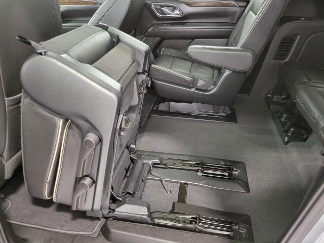 2023 Chevrolet Suburban 4WD 4dr Premier