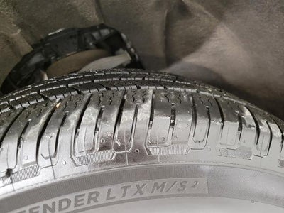 2024 Chevrolet Suburban 4WD 4dr High Country