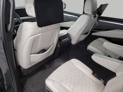 2025 Cadillac Escalade AWD 4dr V-Series