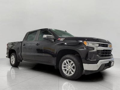 2022 Chevrolet Silverado 1500 4WD Crew Cab 147 LT w/1LT