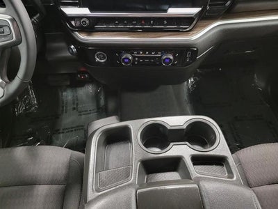 2022 Chevrolet Silverado 1500 4WD Crew Cab 147 LT w/1LT