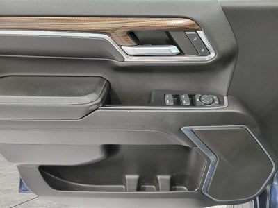 2023 Chevrolet Silverado 1500 4WD Crew Cab 147 RST