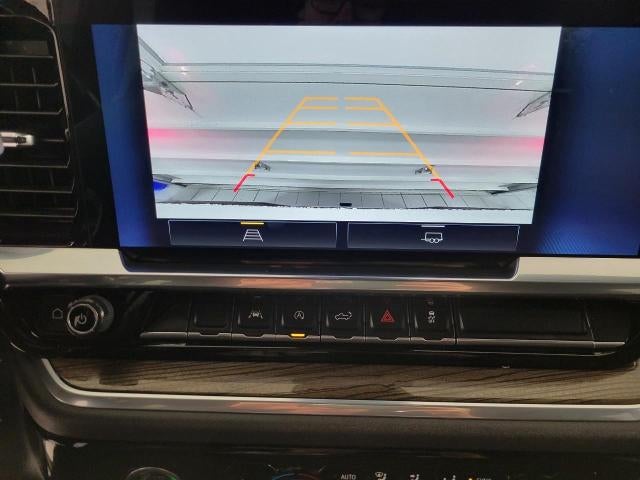 2022 Chevrolet Silverado 1500 4WD Crew Cab 147 LT w/2FL