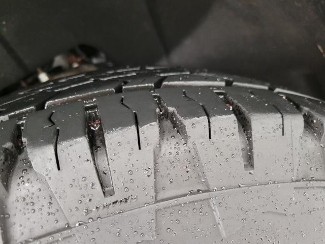 2014 Chevrolet Silverado 1500 4WD Crew Cab 143.5 LT w/2LT