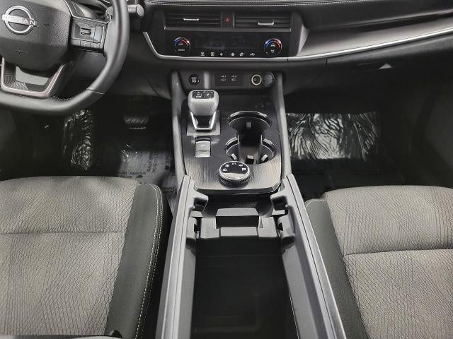 2025 Nissan Rogue AWD SV