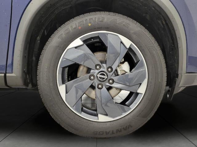 2025 Nissan Rogue AWD SV