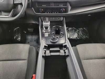 2025 Nissan Rogue AWD SV
