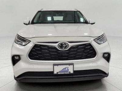 2023 Toyota Highlander XLE AWD