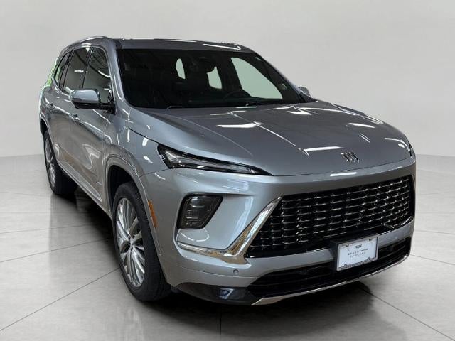 2025 Buick Enclave 4dr Avenir