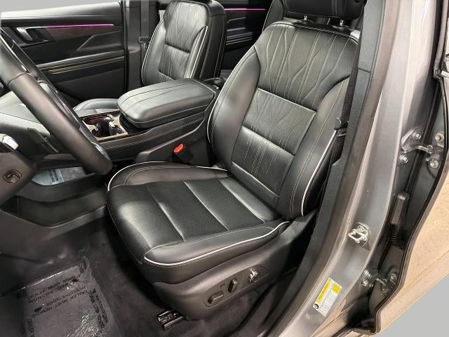 2025 Buick Enclave 4dr Avenir