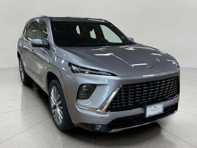 2025 Buick Enclave 4dr Avenir