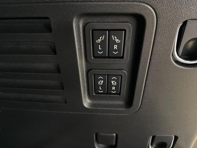 2025 Buick Enclave 4dr Avenir