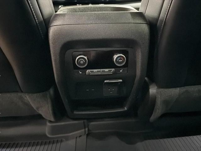 2025 Buick Enclave 4dr Avenir